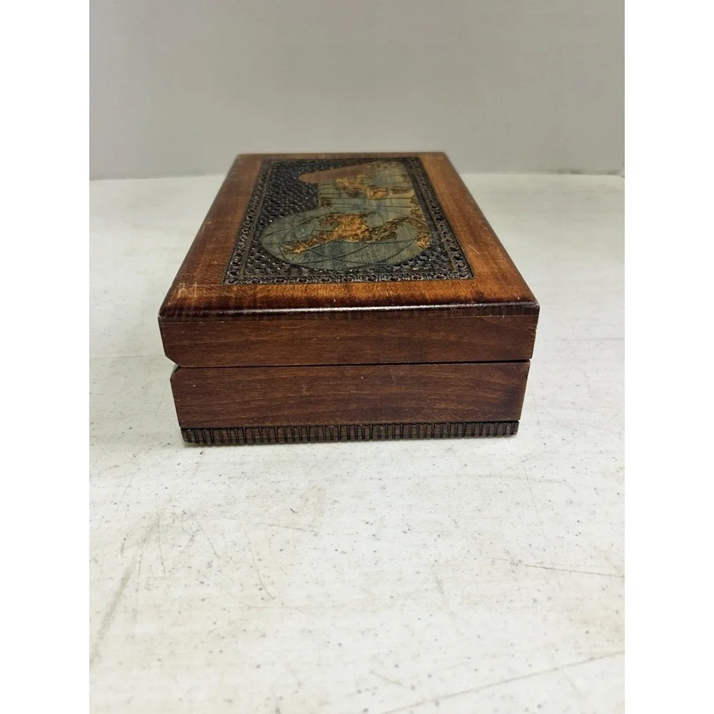 Handcrafted World‎ Map Keepsake Box